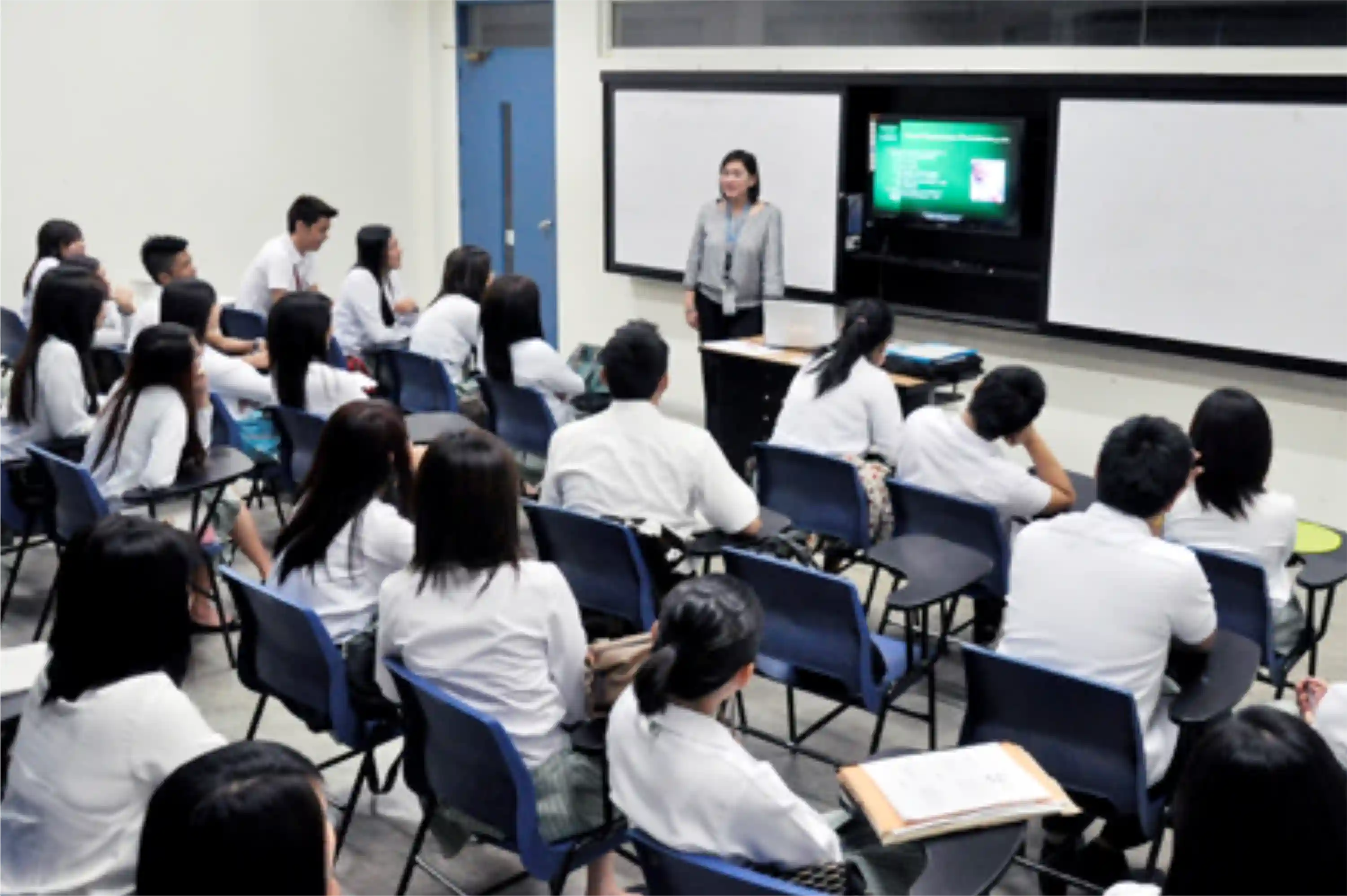 Angeles University Foundation